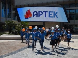 Первую очную летнюю смену «Артека» посетят дети медиков, принимавших участие в борьбе с COVID 