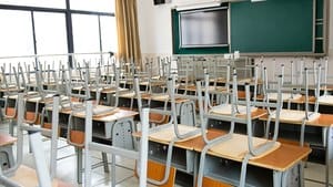 Кто в ответе за переполненные классы в школах
