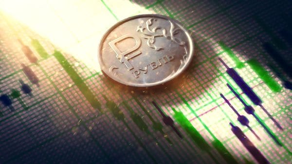 ждать ли повышение выплат педагогам в школах России с 1 сентября?